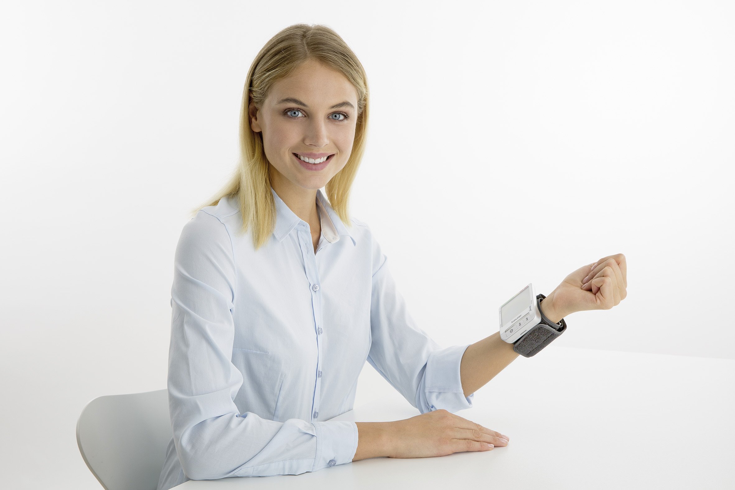 beurer-bc-85-handgelenk-blutdruckmessger-t-mit-bluetooth-healthmanager-pro-app-a image 2